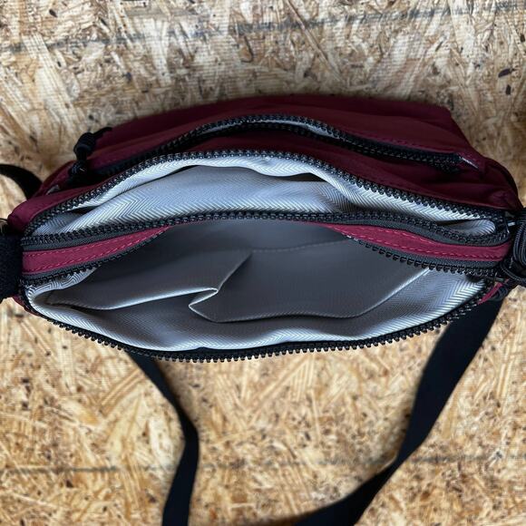 Etidy Nylon Burgundy Black Multi-Pocket Single Strap Handbag Purse - Picture 6 of 7